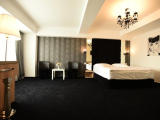 La Rocca Boutique Hotel
