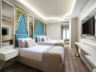 Great Fortune Design Hotel