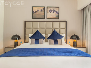 STAYCAE BUSINESS BAY CITY VIEW