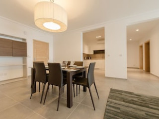 SEAFRONT LUXURY APARTMENT WITH POOL