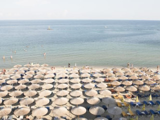 Mistral Seaside Hotel