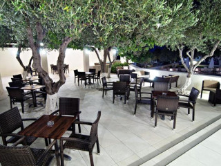 Ourania Apartments
