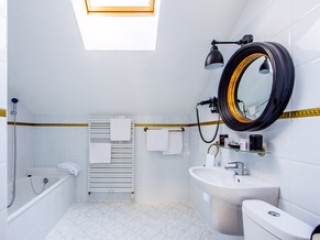 MILFORD SUITES (15016732)