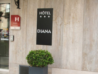 DIANA (22 KM FROM NICE)