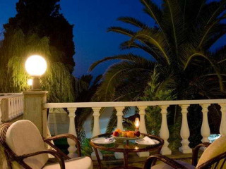 Dionyssos