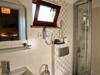 ALBINAS HOTEL OLD CITY