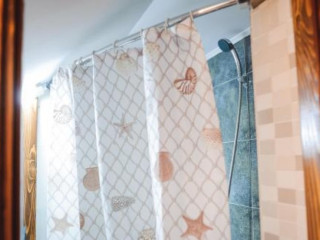 A Suite Side
