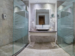 Justiniano Deluxe Resort