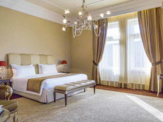 ANANTARA NEW YORK PALACE BUDAPEST -A LEADING HOTEL OF THE WORLD