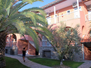 Hanioti Village Resort