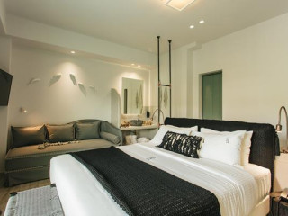 Blue Carpet Luxury Suites