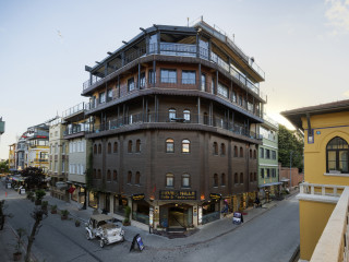 Seven Hills Hotel