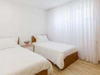 CENTRAL SUITES