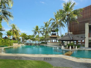 Candi Beach Resort & Spa