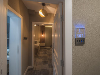 HOTEL ELEXUS BOUTIQUE.