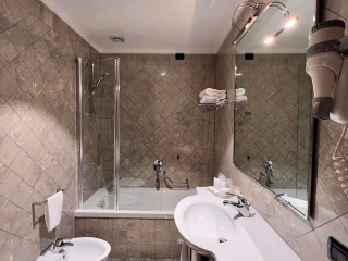 Best Western Hotel City