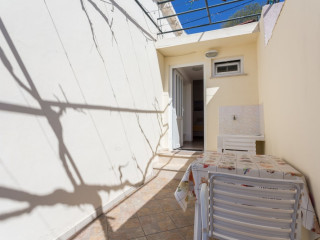GUEST HOUSE LUCE