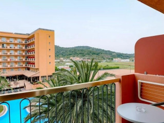 Lunas Resort Yoga & Spa