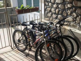 Anda Residence