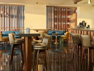 Maestral Resort & Casino