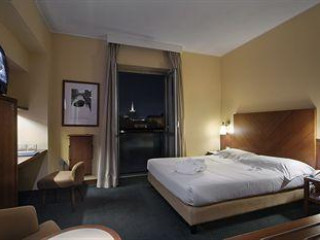UNAHOTELS MEDITERRANEO MILANO