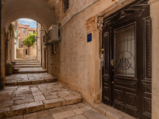 APARTMENTS CATHEDRAL