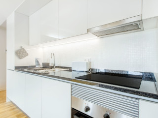 STUDIO 183
