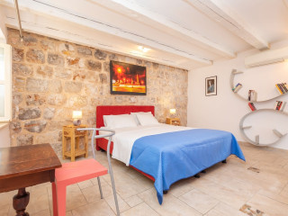 APARTMENT POTKOVA