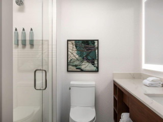 Residence Inn By Marriott New York Queens