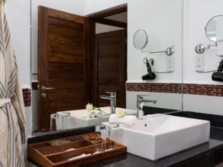 Nungwi Dreams by Mantis