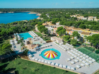 IBEROSTAR WAVES CLUB CALA BARCA 