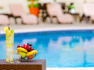 Golden Sands Hotel Apartments