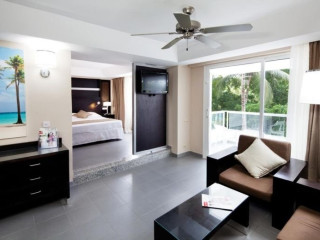 RIU Naiboa