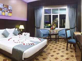 Park Regis Lotus Hotel