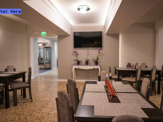 HOTEL HERA.