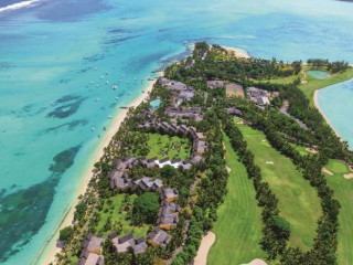 Paradis Beachcomber Golf Resort & Spa