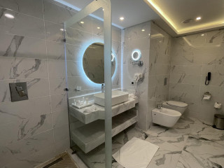 Sirena Beach Resort & Spa