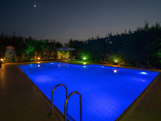 Golden Rose Suites
