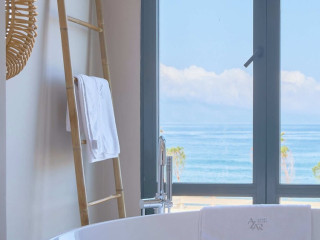 AZAR LUXURY SUITES