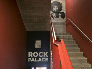 SANT JORDI HOSTEL ROCK PALACE