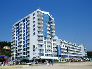 BERLIN GOLDEN BEACH