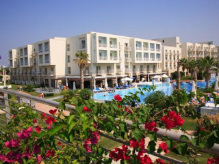 LA BLANCHE RESORT AND SPA