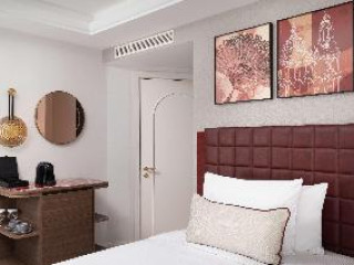 Lost Property St Pauls London - Curio Collection by Hilton