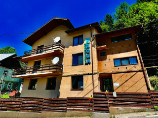 PENSIUNEA ROUA SINAIA