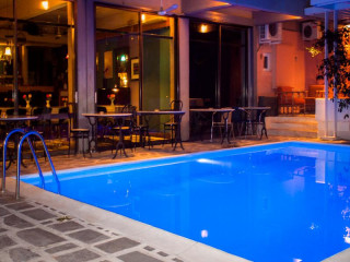 Apollonia Apartments