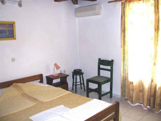 ARKADIANOS APARTHOTEL