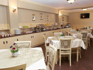 HOTEL BOHEMIA