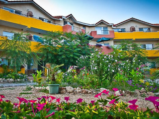 H by Hambar (fost Jakuzzi) Adults Only CM