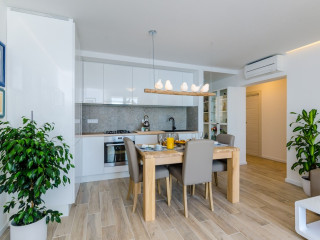 APARTMENTS LAZARIN