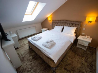 Hotel La Belle Epoque